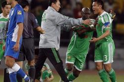 爱游戏中国-国安主场挑战恒大，谁能笑到最后？