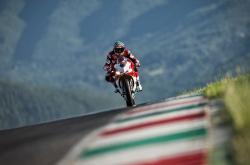 AYXapp下载-北欧雪原上的致命一击，恩佐关键先生助芬兰巅峰对决险胜瑞士