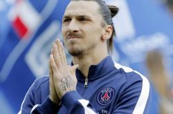 AYX官方直播-世界排名争夺战焦点战，雷霆防守锁死国王，西部格局再起波澜