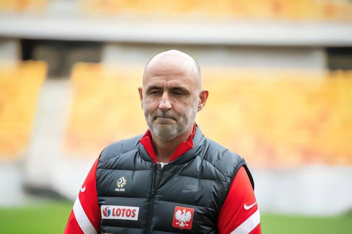 关于新任主帅上任，球队战术调整可期的信息