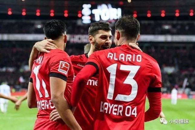 包含拜仁慕尼黑客场告捷，德甲领跑者保持不败纪录的词条