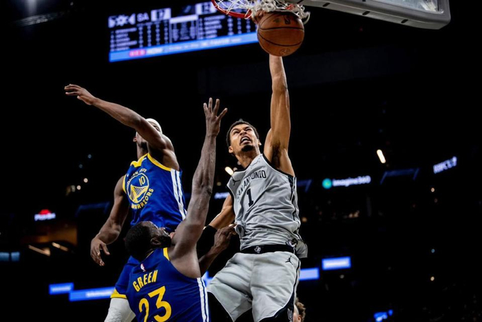 马刺前锋因伤缺席季后赛关键战绩受影响的简单介绍