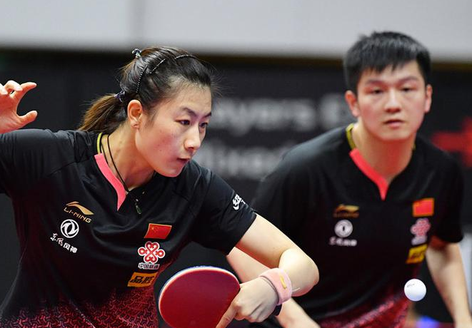 包含韩国队完胜印度队，黄鸭组合高光表现的词条