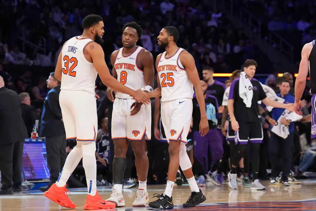 鹈鹕横扫澳大利亚男篮，福克斯统治全场的简单介绍