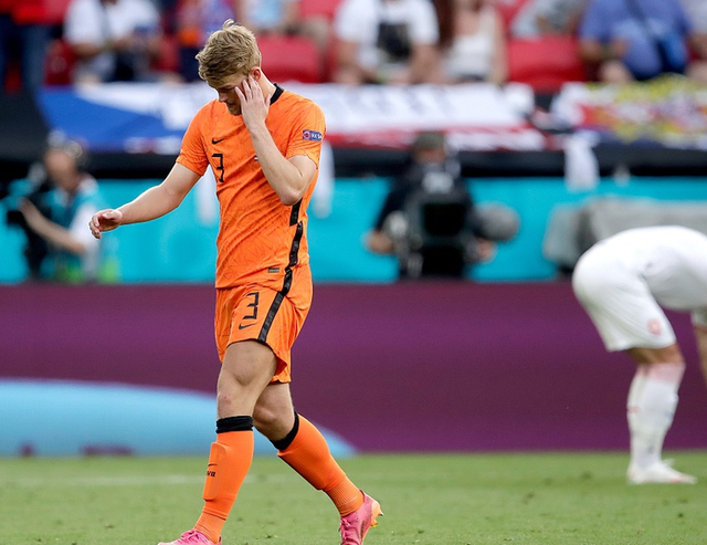 关于荷兰险胜尤文，格纳布里绝境逆转的信息